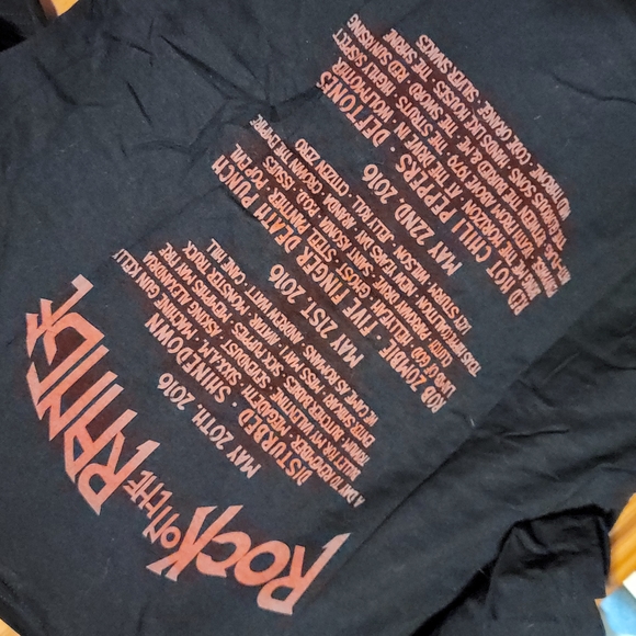 NWOT Rock On The Range 10 Year Anniversary T-Shirt - Picture 4 of 4